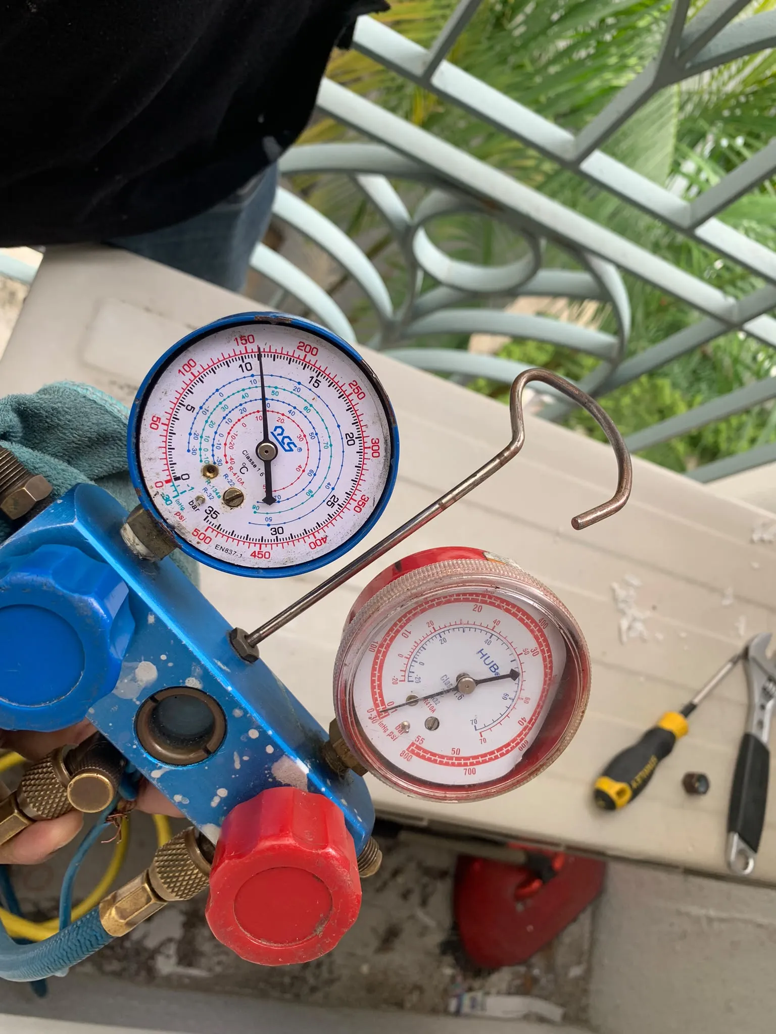 Aircon ledge in Singapore: what HDB allows, and what to check before you buy